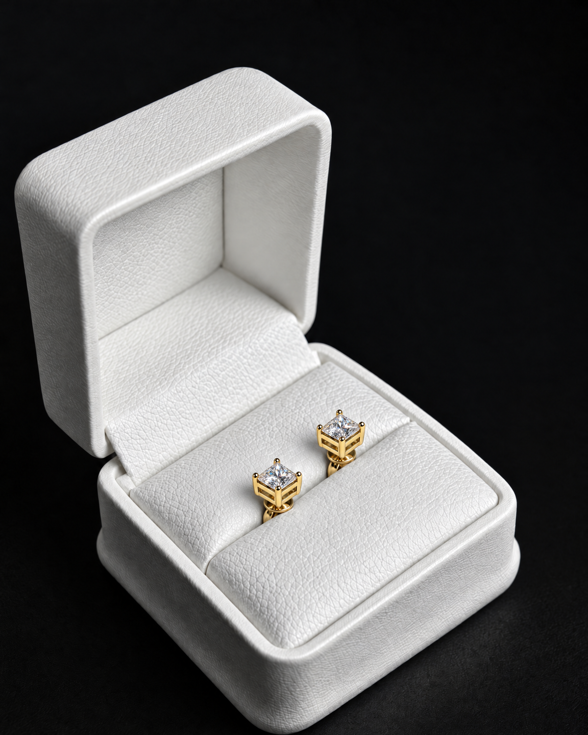Pendientes Prism de moissanita en vermeil oro 18K — presentación en estuche